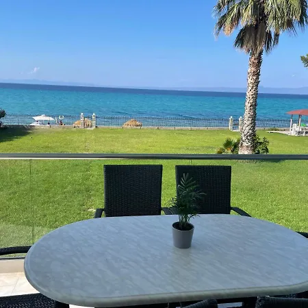 Rigas Turquoise Apartman Pefkohóri